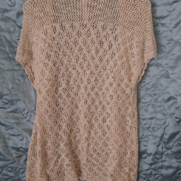 Off White - Picture 2 of 2